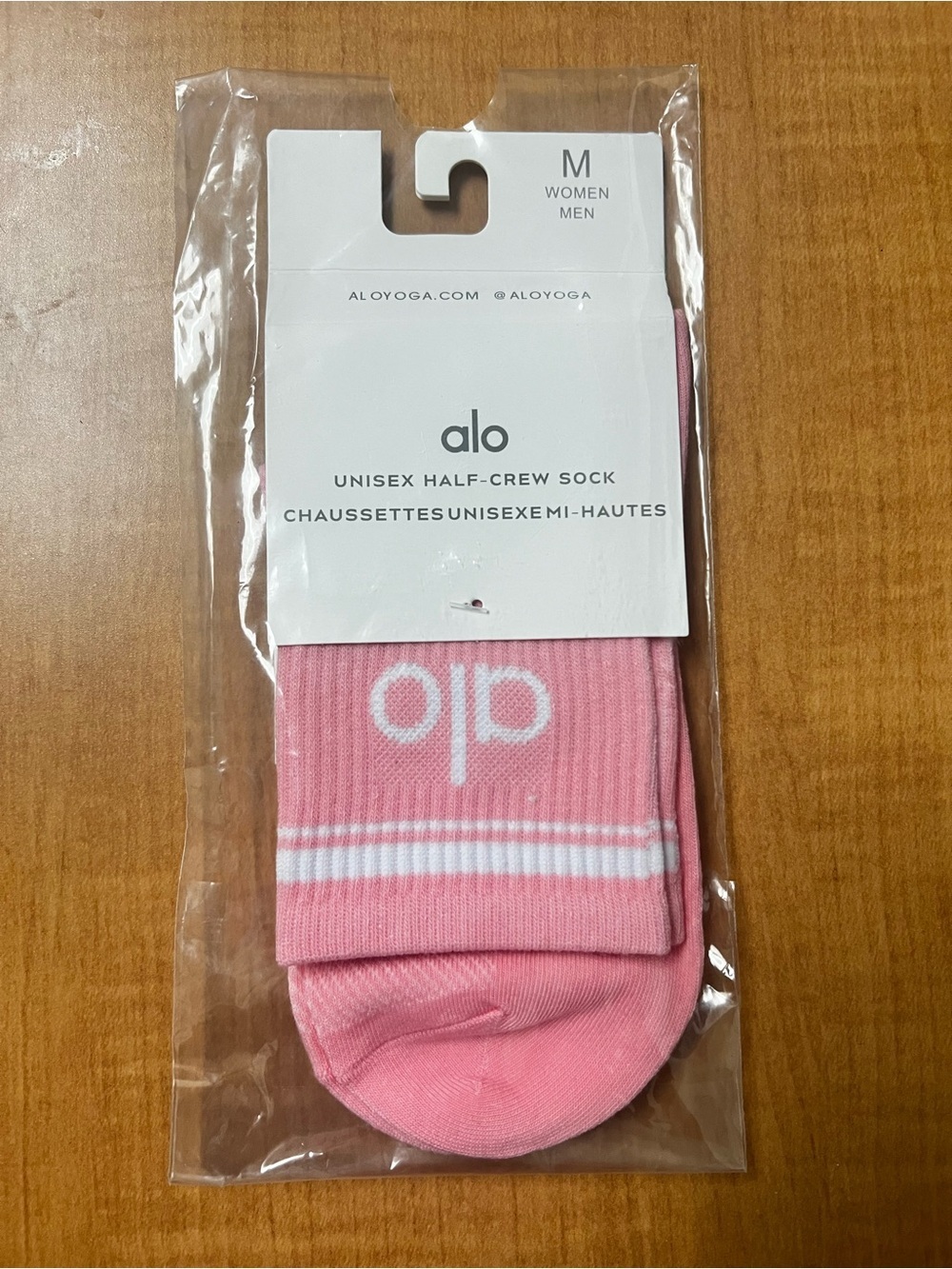 Alo Yoga Unisex Half Crew Throwback Socks M Pink White Athleisure Casual